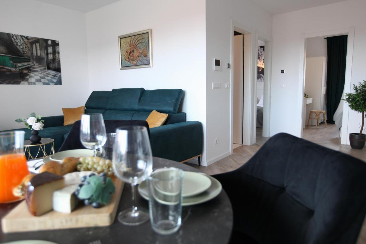 Apartments One トロギール エクステリア 写真
